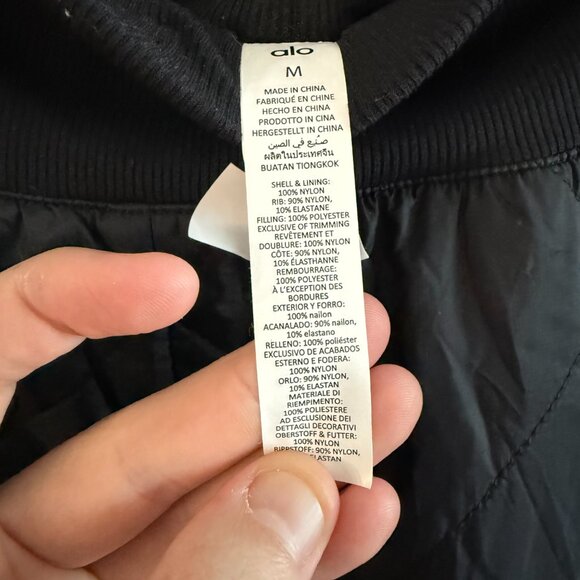 ALO YOGA High Rise Snowrider Puff Pant Size Medium Color Black - Picture 3 of 7